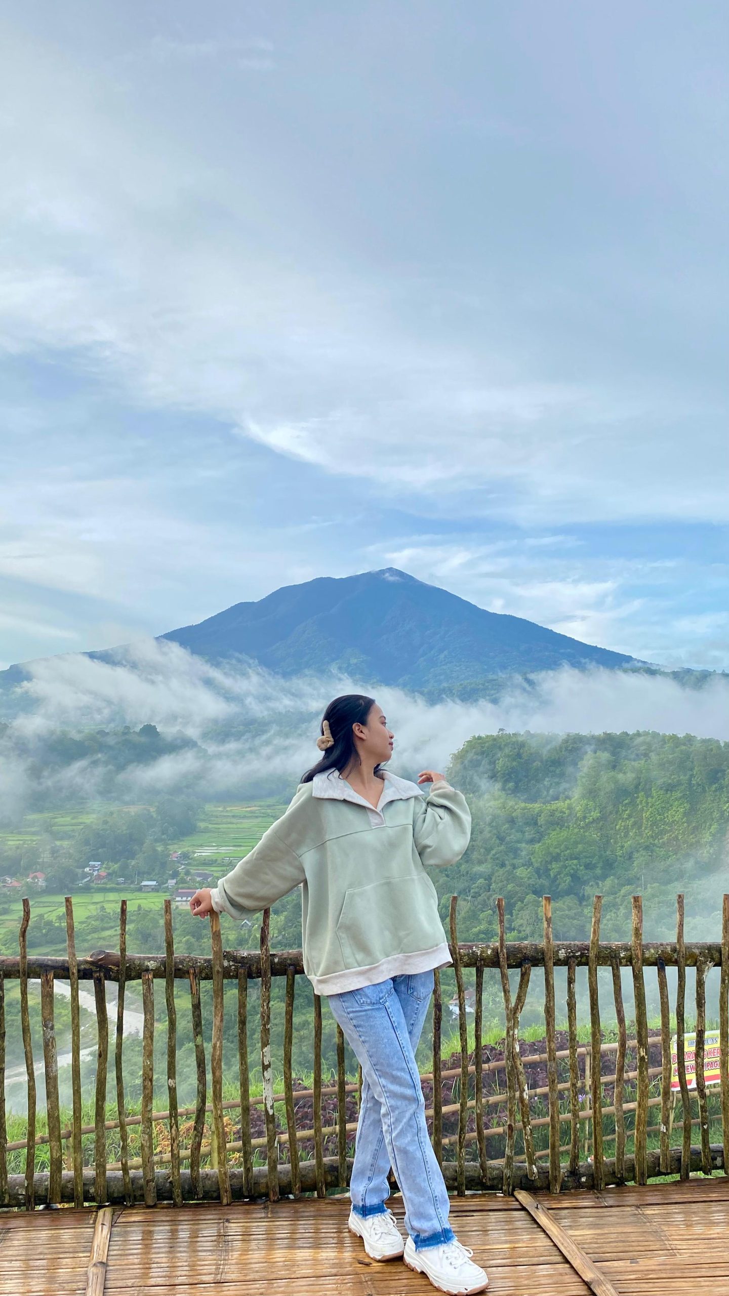 Busana muslim kekinian