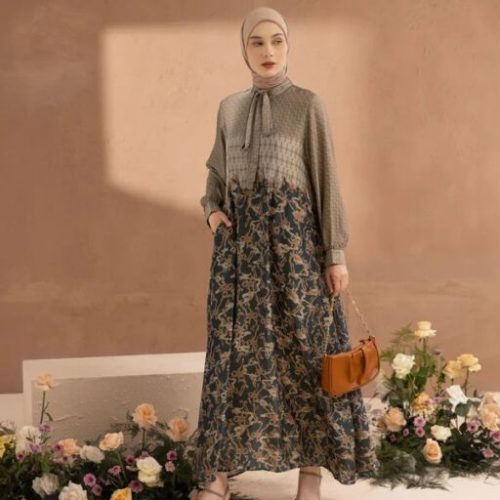 Busana gamis wanita